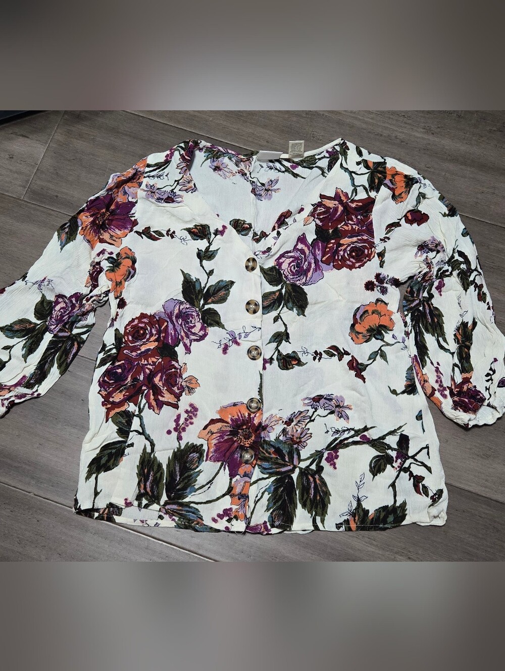 Daytrip White Floral Button-Front Top with Purple and Orange Roses Size L